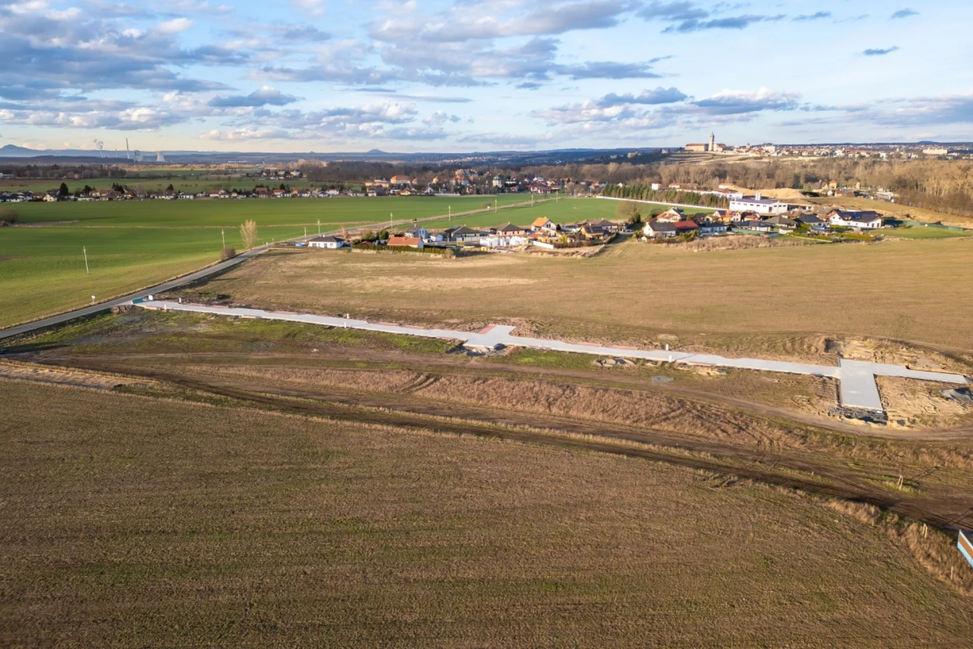 Pozemek 804 m² - Hořín, okres Mělník