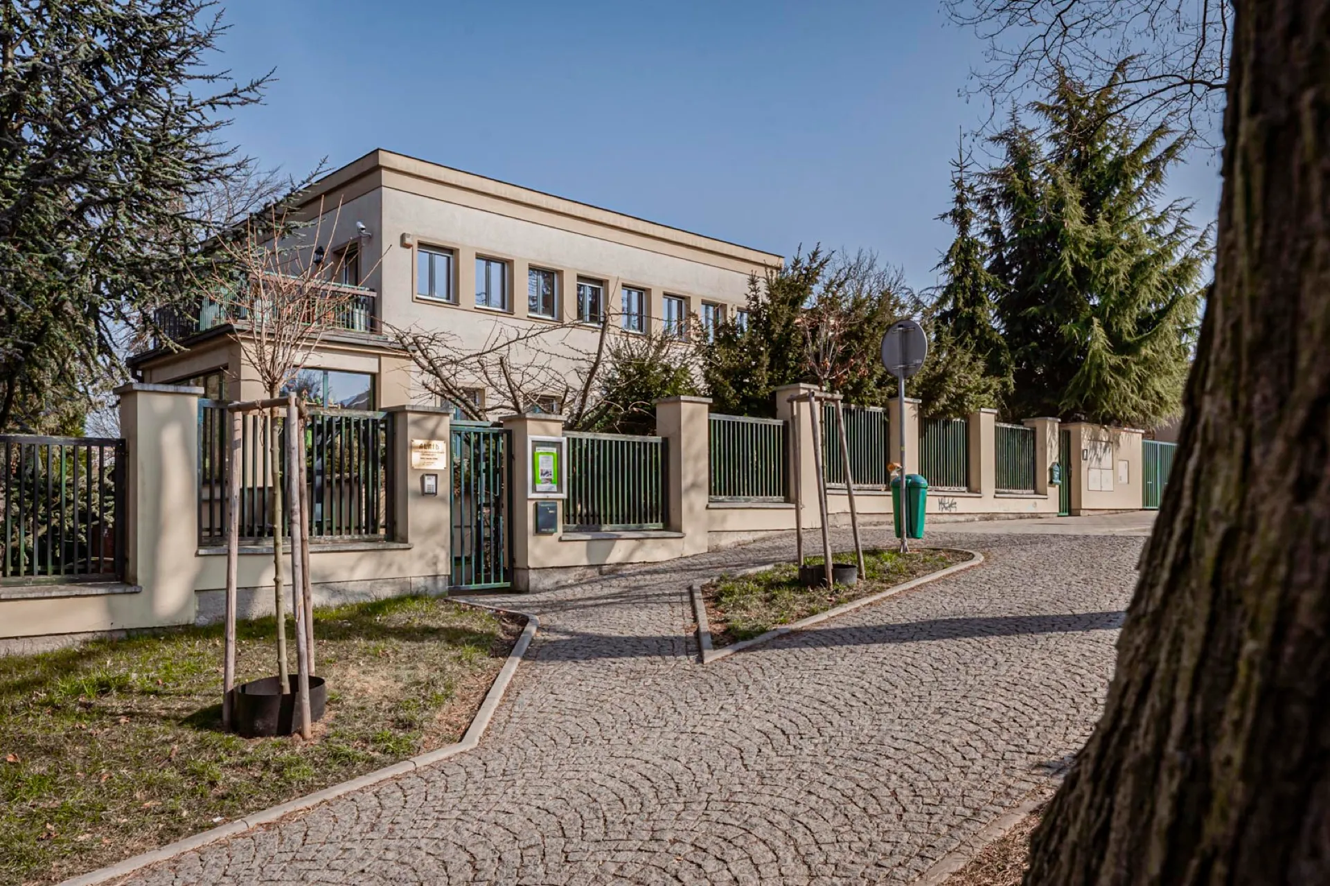 Funkcionalistická vila v Čelakovicích