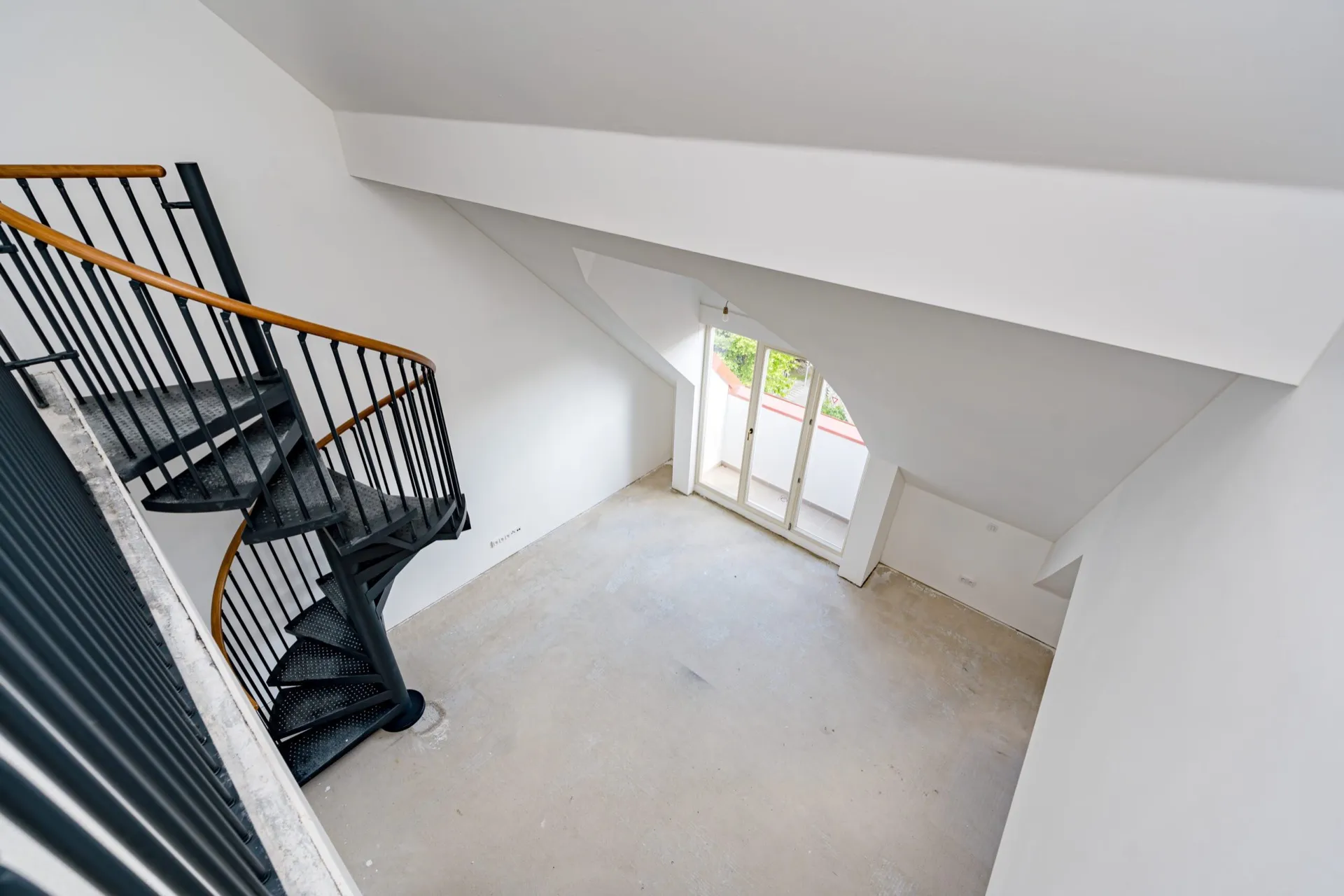 Prodej mezonetového bytu 3+kk v osobním vlastnictví 120,9 m², Praha 7 - Bubeneč