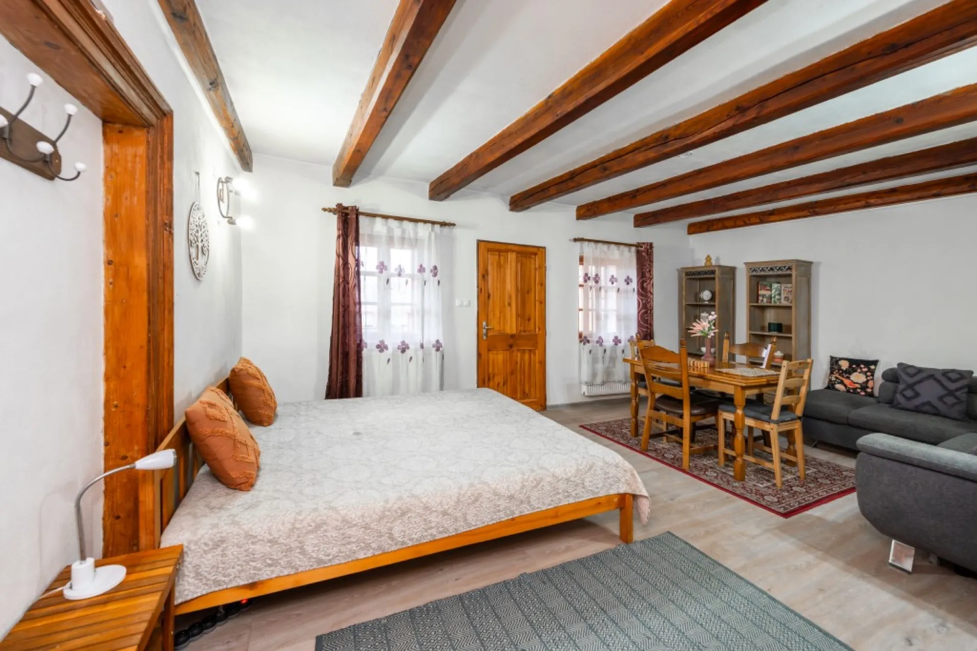 Dům 340 m², Sedlec-Prčice