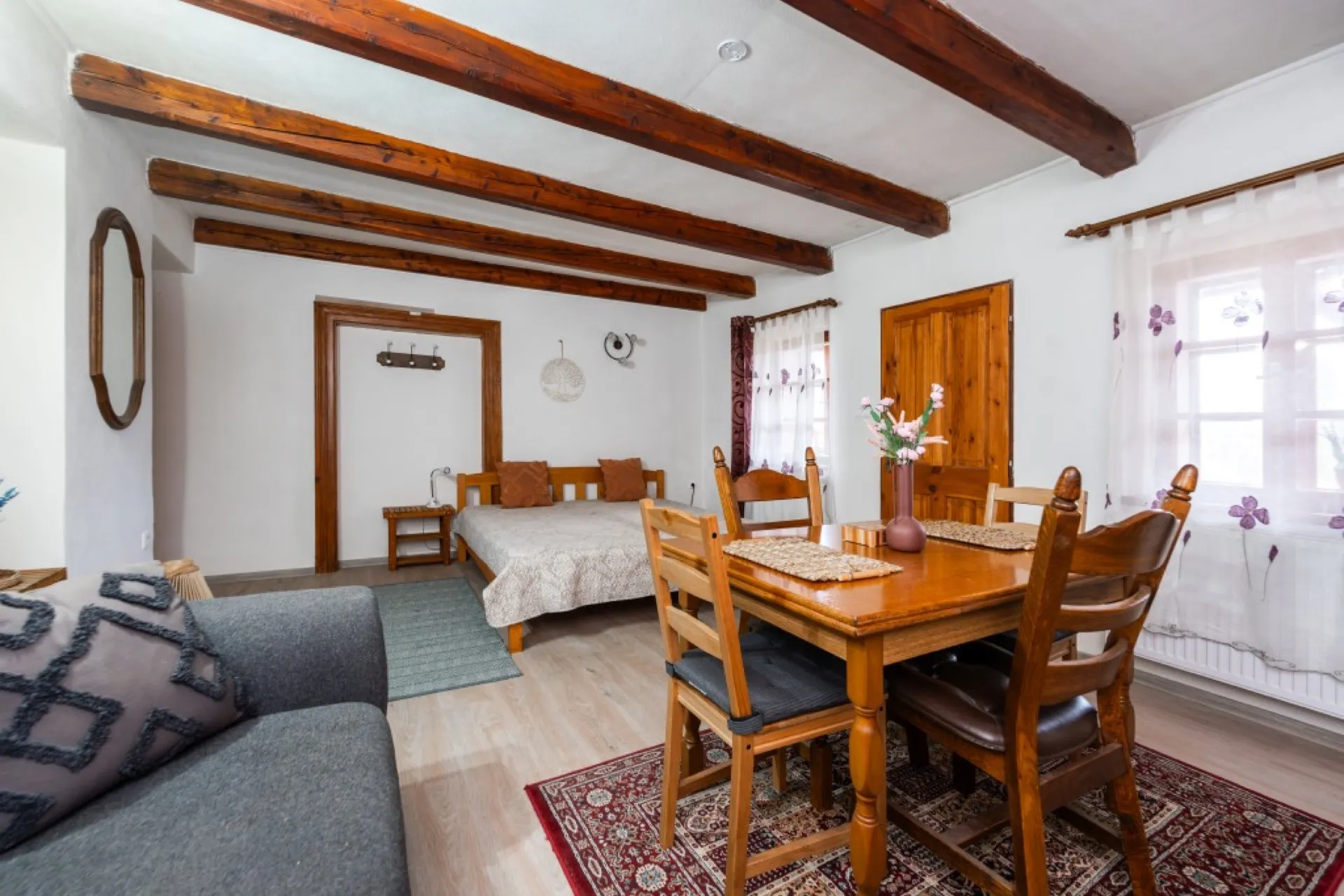 Dům 340 m², Sedlec-Prčice