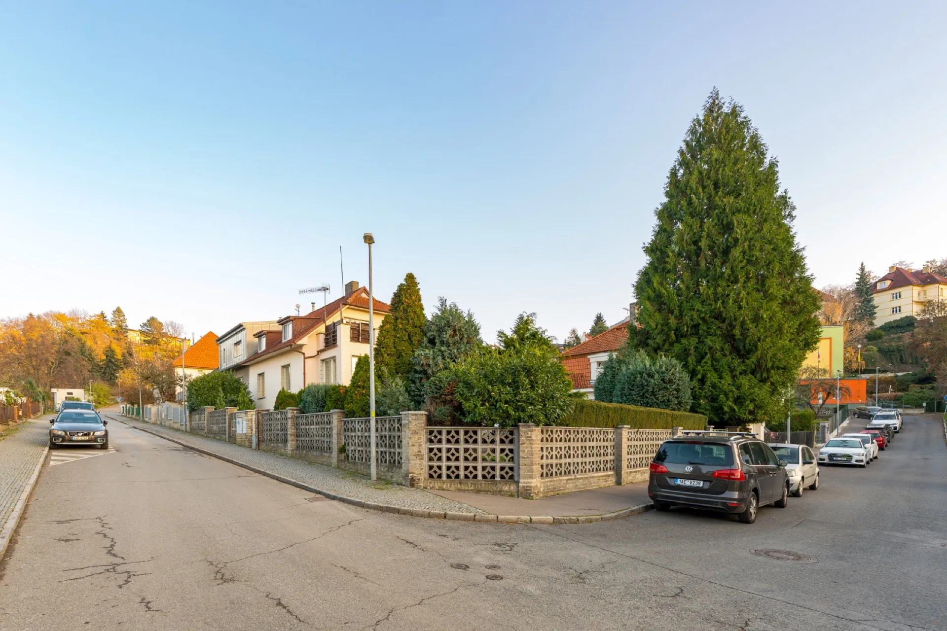 Prodej domu v lukrativní lokalitě Praha 6 - Liboc